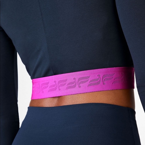 Pia Front Twisted Long-Sleeve Top - Picture 2 of 5